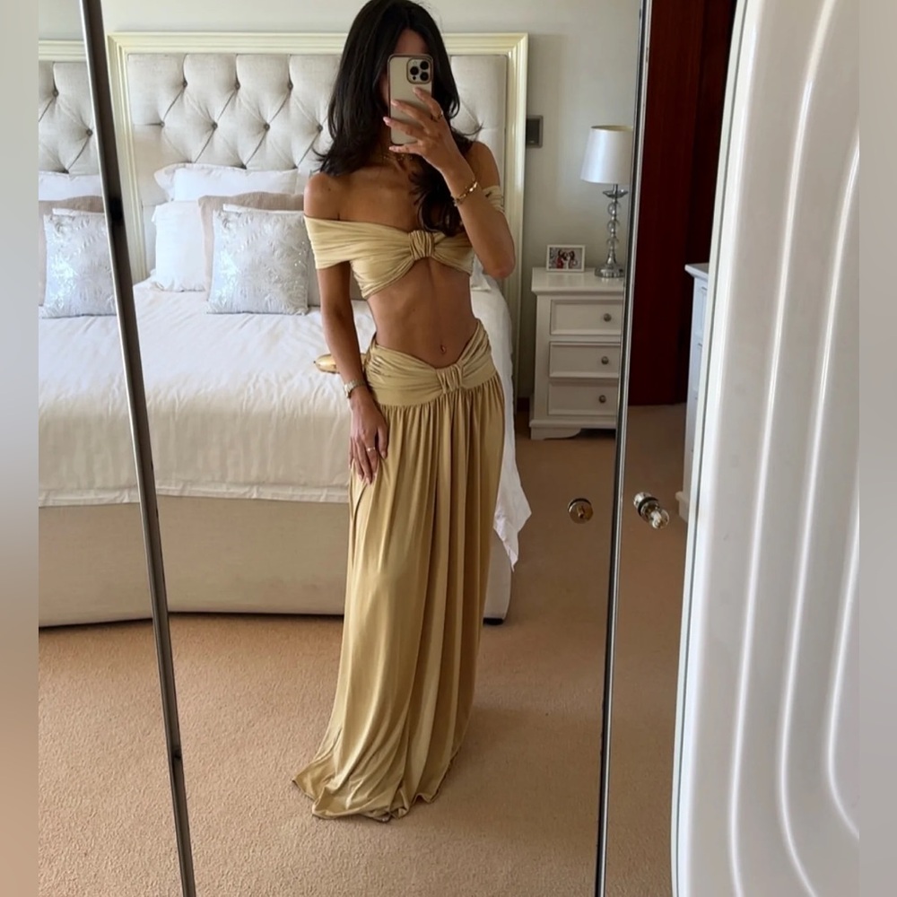 Gold two piece set crop top and skirt like cult Gaia - Picture 3 of 8